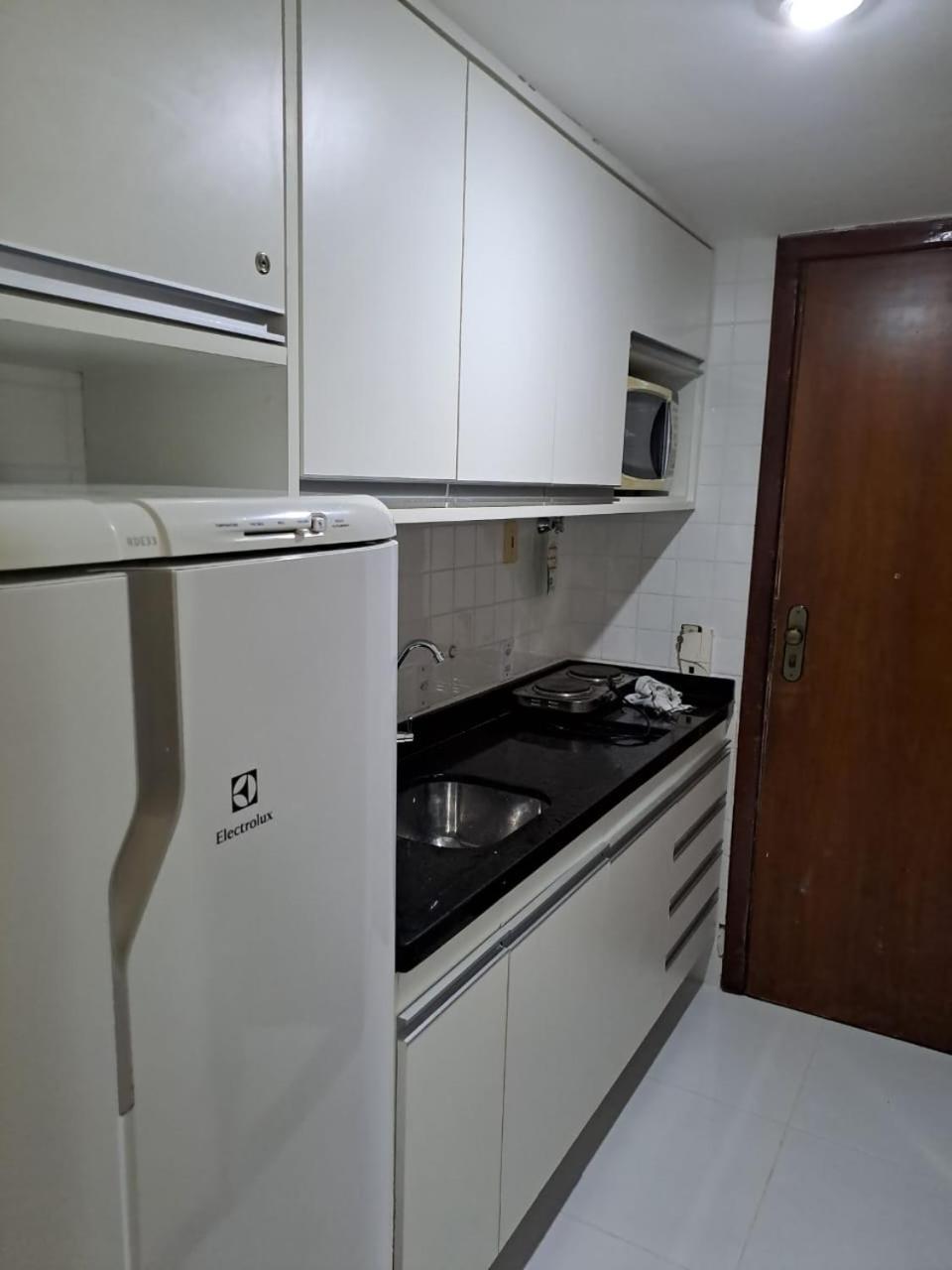 Apartamento Victoria Marina Flat 2203 - bairro nobre no melhor de Salvador e píer privado Exterior foto